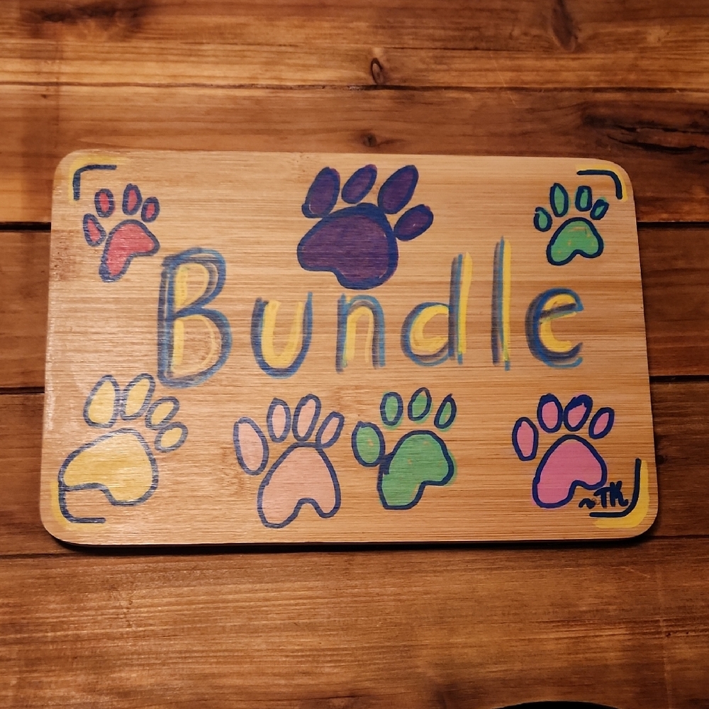 Bundle Paw Print Sign - Wall Art 10 x 7 Inches Respect